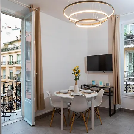 Lovely Apartment With Terrace Nice Centre Buitenkant foto