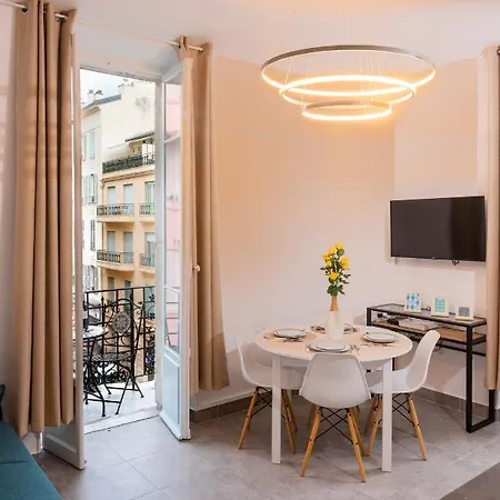 Lovely Apartment With Terrace Nice Centre Buitenkant foto