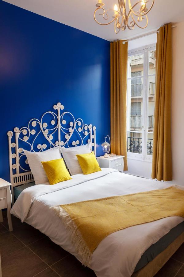 Lovely With Terrace Centre Appartement