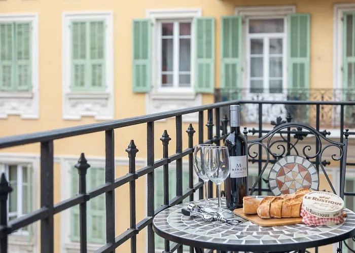 Lovely Apartment With Terrace Nice Centre